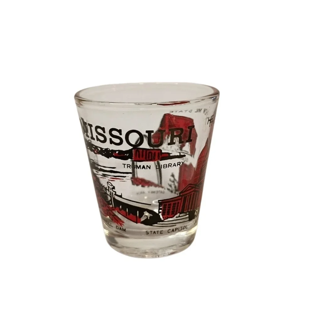 Missouri Shot Glass Souvenir Show Me State Arch Cabin Bagnell Dam Made in Taiwan